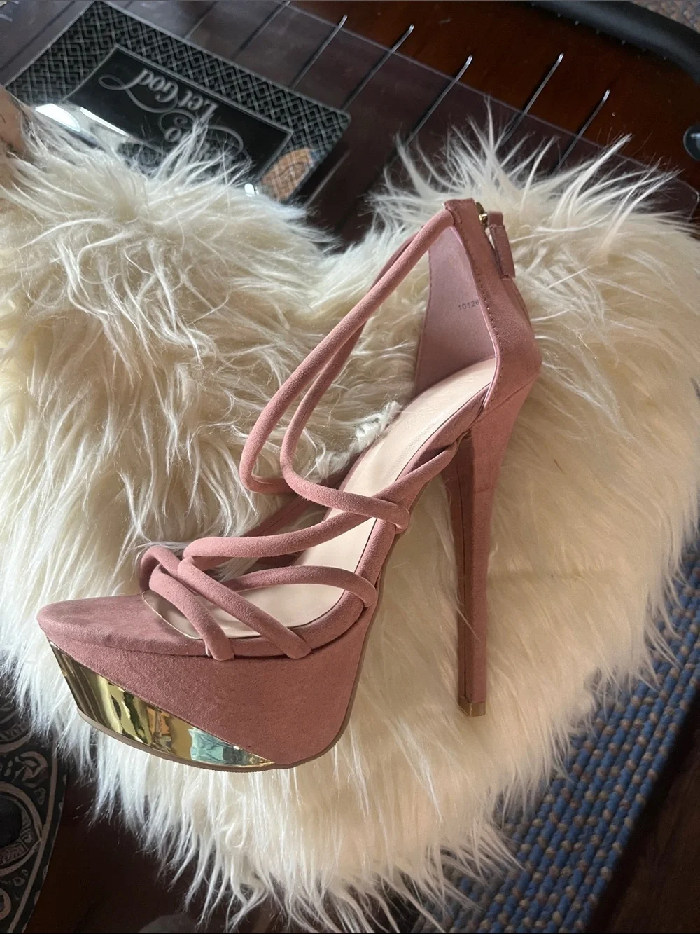 LIKE NEW ! GORGEOUS Strappy pale, pink  Platform Heels - Women Shoes